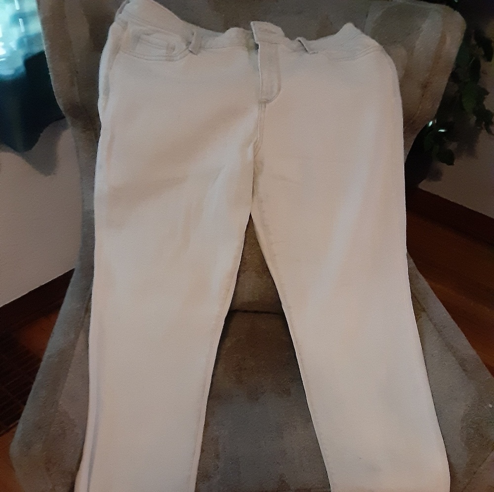 Women's jeans